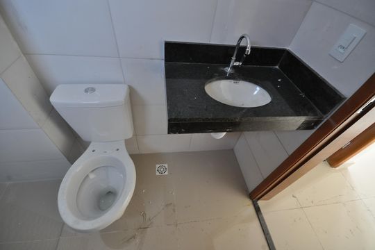 Banheiro de apartamento à venda com 1 quarto, 33m² em Tucuruvi, São Paulo