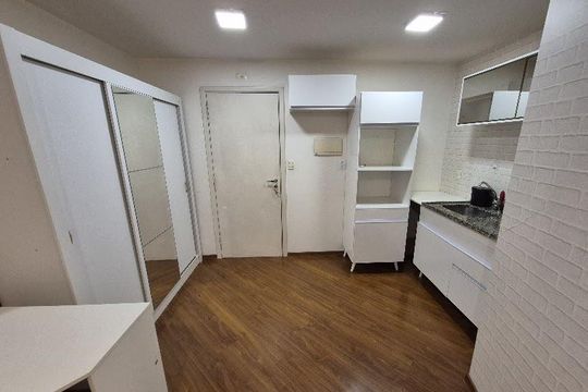 Sala./Quarto de apartamento para alugar com 1 quarto, 35m² em Consolação, São Paulo