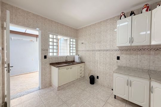 Cozinha de casa à venda com 5 quartos, 284m² em Vila Bandeirantes, Jundiaí
