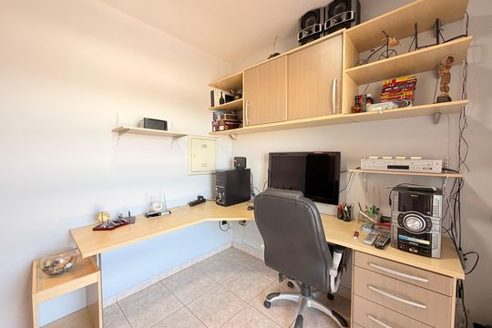 Quarto 1 /Escritório de casa à venda com 5 quartos, 284m² em Vila Bandeirantes, Jundiaí