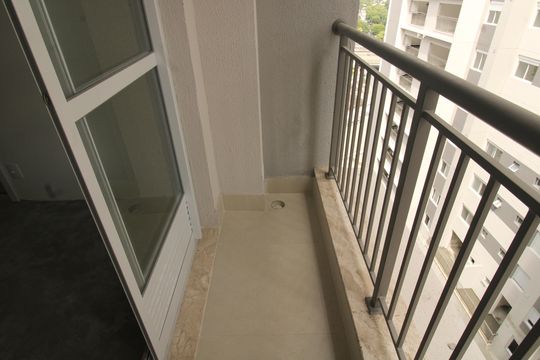 Varanda da sala de apartamento à venda com 2 quartos, 36m² em Ipiranga, São Paulo