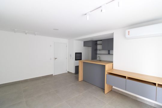 Sala de apartamento à venda com 2 quartos, 69m² em Petrópolis, Porto Alegre