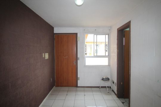 Apartamento à venda com 2 quartos, 41m² em Rubem Berta, Porto Alegre