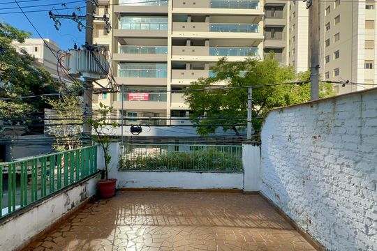 Varanda do quarto  de casa para alugar com 3 quartos, 135m² em Pinheiros, São Paulo
