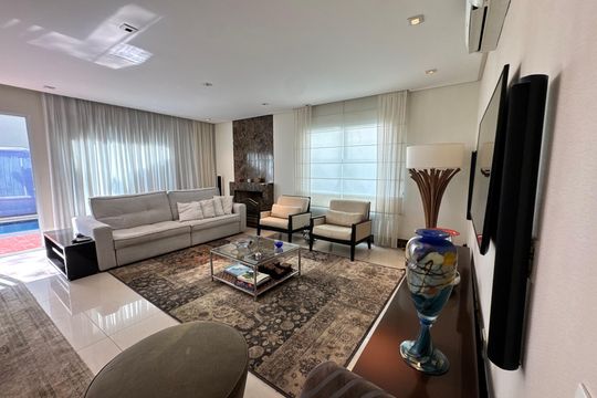 Sala de TV de casa de condomínio à venda com 4 quartos, 450m² em Jardim Ampliacao, São Paulo