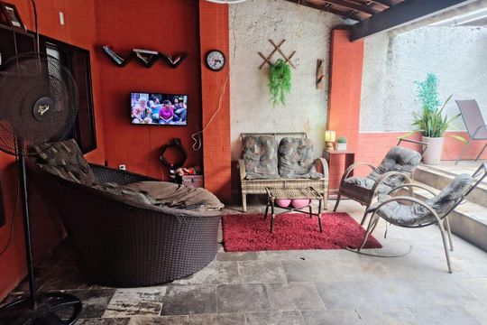 Casa à venda com 4 quartos, 400m² em Ponta Dareia, Niterói