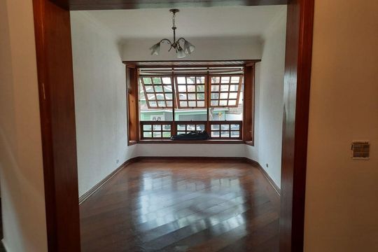 Casa à venda com 3 quartos, 360m² em Residencial Nove (Alphaville), Santana de Parnaíba