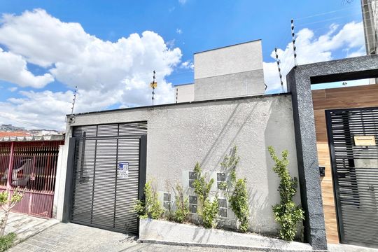 Fachada/Placa de casa de condomínio à venda com 2 quartos, 52m² em Parque Peruche, São Paulo