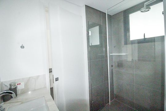 Banheiro Social de apartamento à venda com 2 quartos, 104m² em Vila Madalena, São Paulo