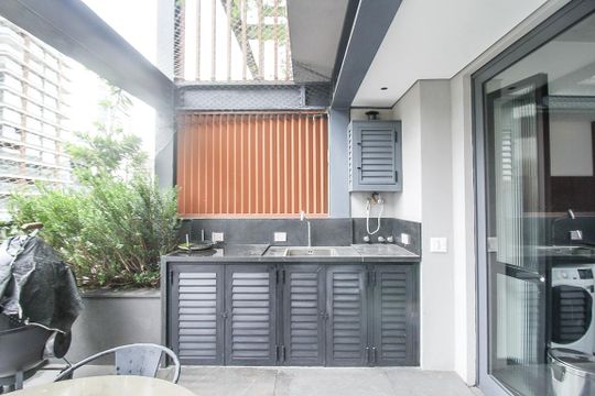 Sacada de apartamento à venda com 2 quartos, 104m² em Vila Madalena, São Paulo