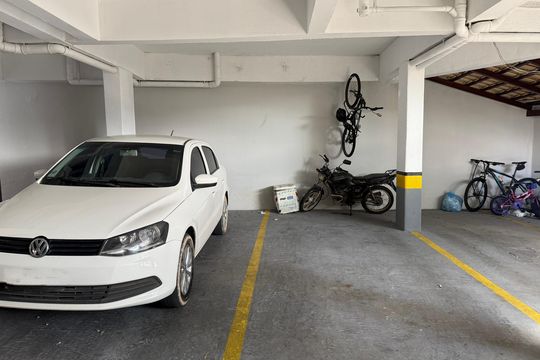 Garagem de apartamento à venda com 3 quartos, 154m² em Cabral, Contagem