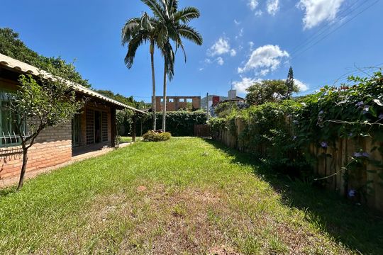 Jardim de casa para alugar com 3 quartos, 100m² em Lagoa da Conceição, Florianópolis