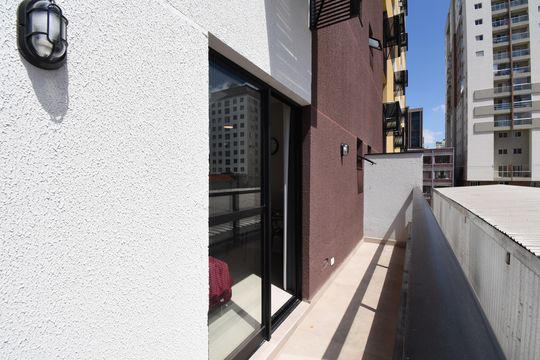 Sacada do Studio de kitnet/studio para alugar com 1 quarto, 22m² em Centro, Curitiba
