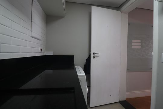 Área de Serviço de apartamento à venda com 4 quartos, 241m² em Jardim Bela Vista, Santo André