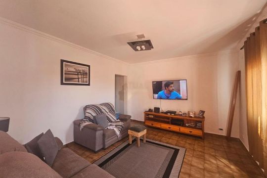 Casa à venda com 3 quartos, 161m² em Jardim Santa Terezinha (Pedreira), Diadema
