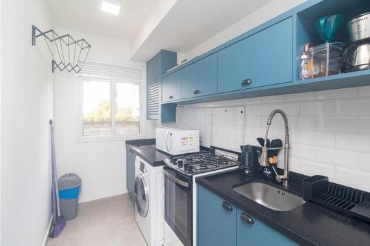 Cozinha de apartamento para alugar com 2 quartos, 51m² em Farrapos, Porto Alegre