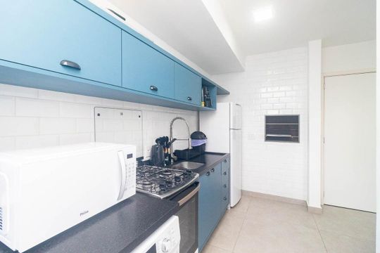 Cozinha de apartamento para alugar com 2 quartos, 51m² em Farrapos, Porto Alegre