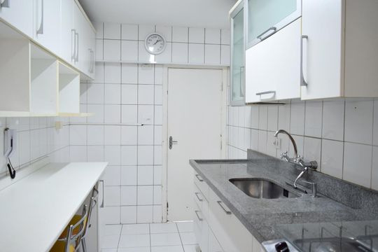 Cozinha de apartamento à venda com 2 quartos, 72m² em Pinheiros, São Paulo