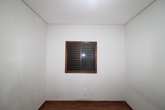 Quarto 2 de apartamento para alugar com 2 quartos, 61m² em Parque Peruche, São Paulo