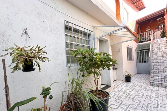 Quintal de casa à venda com 4 quartos, 200m² em Planalto, São Bernardo do Campo