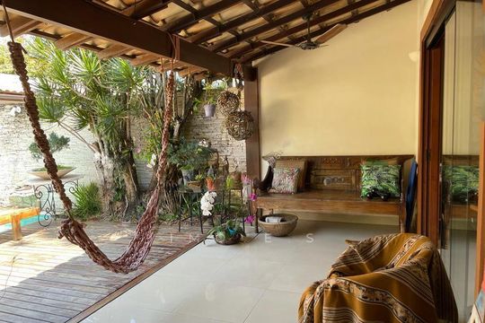 Casa à venda com 5 quartos, 310m² em Recreio dos Bandeirantes, Rio de Janeiro