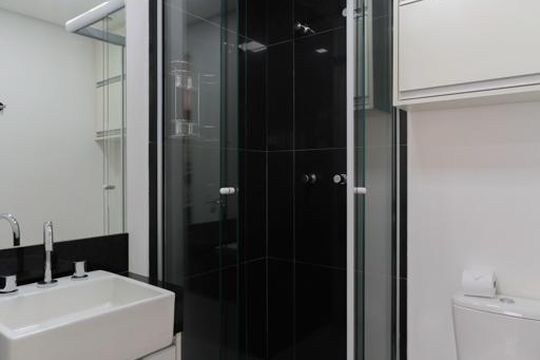 Banheiro de apartamento à venda com 1 quarto, 33m² em Santana, São Paulo
