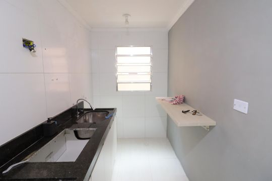 Cozinha e Área de Serviço de apartamento para alugar com 2 quartos, 55m² em Conceicao, Osasco