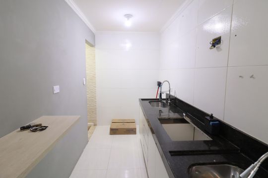 Cozinha e Área de Serviço de apartamento para alugar com 2 quartos, 55m² em Conceicao, Osasco