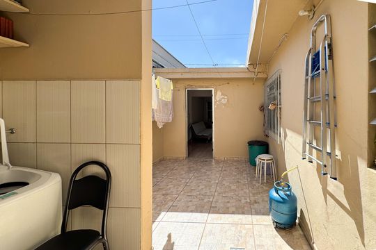 Quintal de casa à venda com 3 quartos, 117m² em Bairro dos Casa, São Bernardo do Campo