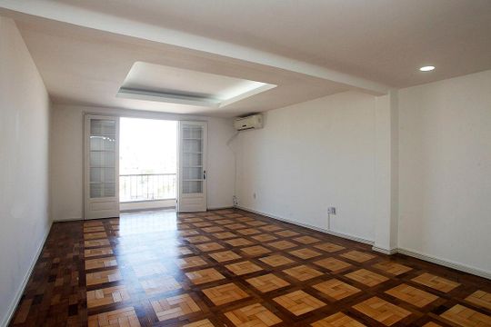 Apartamento para alugar com 3 quartos, 118m² em Bom Fim, Porto Alegre