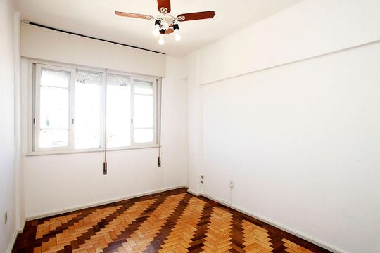 Quarto 1 de apartamento para alugar com 3 quartos, 118m² em Bom Fim, Porto Alegre