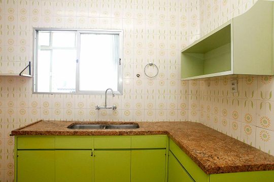 Cozinha de apartamento para alugar com 3 quartos, 118m² em Bom Fim, Porto Alegre