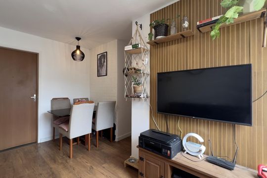 Sala de apartamento à venda com 2 quartos, 40m² em Vila Herminia, Guarulhos
