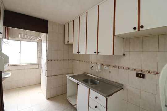 Cozinha de apartamento à venda com 2 quartos, 57m² em Vila Santa Clara, São Paulo
