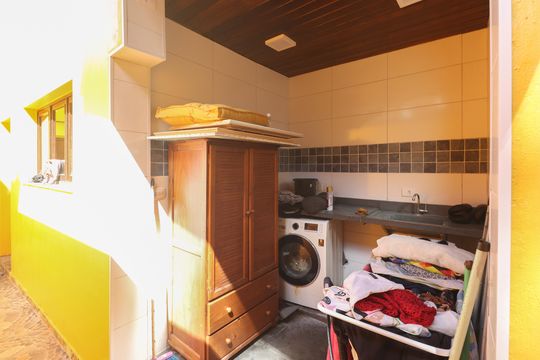 Área de Serviço de casa para alugar com 4 quartos, 580m² em Vila Albertina, São Paulo