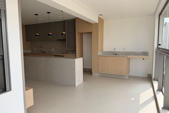 Cozinha de apartamento para alugar com 3 quartos, 81m² em Brooklin, São Paulo