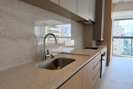 Cozinha de apartamento para alugar com 3 quartos, 81m² em Brooklin, São Paulo
