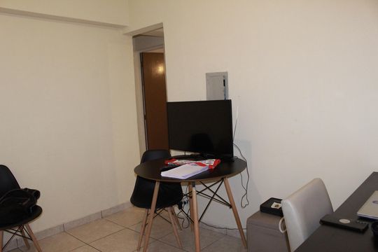Sala de apartamento à venda com 2 quartos, 48m² em Vila Buarque, São Paulo