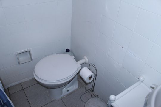 Banheiro social de apartamento à venda com 2 quartos, 48m² em Vila Buarque, São Paulo