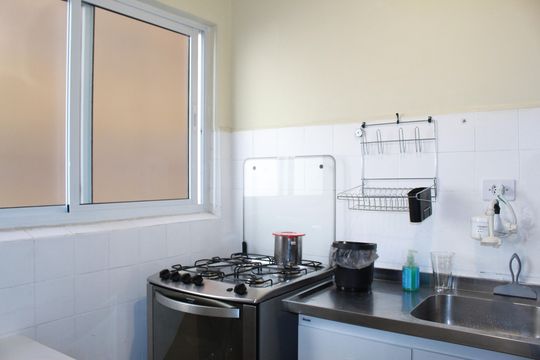 Cozinha de apartamento à venda com 2 quartos, 48m² em Vila Buarque, São Paulo