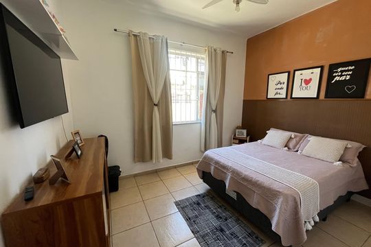 Quarto de apartamento à venda com 2 quartos, 62m² em Tauá, Rio de Janeiro