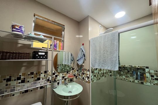 Banheiro de apartamento à venda com 2 quartos, 62m² em Tauá, Rio de Janeiro