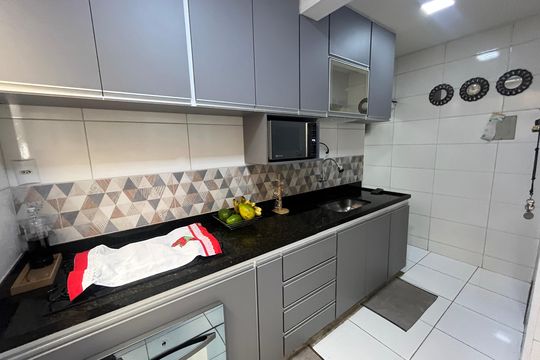 Cozinha de apartamento à venda com 2 quartos, 62m² em Tauá, Rio de Janeiro