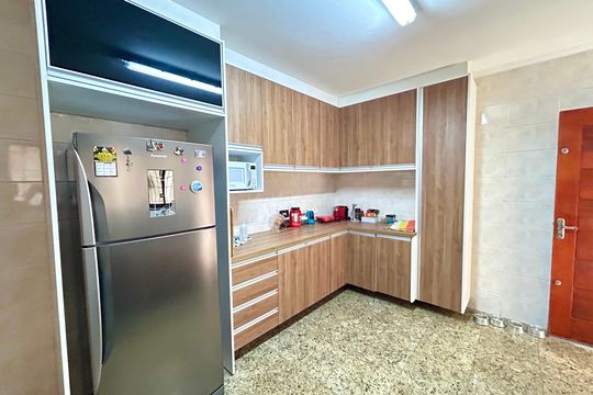 Cozinha de casa à venda com 3 quartos, 194m² em Parque Santo Antonio, Guarulhos