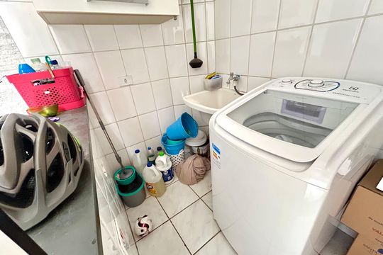Área de Serviço de casa à venda com 3 quartos, 194m² em Parque Santo Antonio, Guarulhos