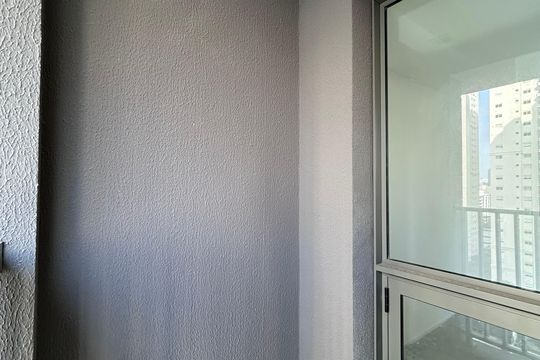 Varanda  de kitnet/studio para alugar com 1 quarto, 27m² em Cidade Monções, São Paulo