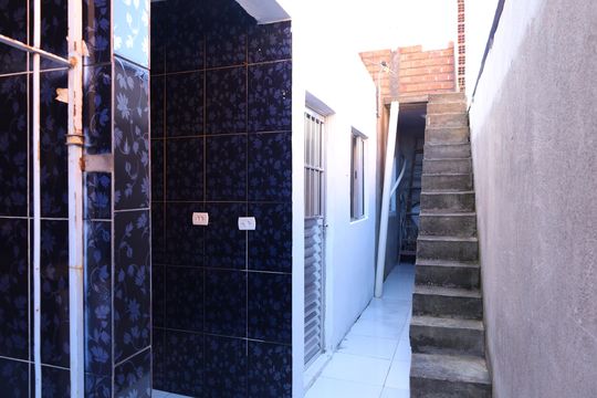 Corredor de casa para alugar com 1 quarto, 20m² em Cidade Tiradentes, São Paulo