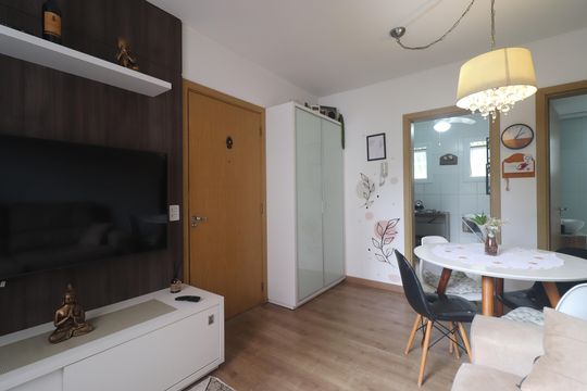 Sala de apartamento à venda com 2 quartos, 67m² em Vila Nova, Novo Hamburgo