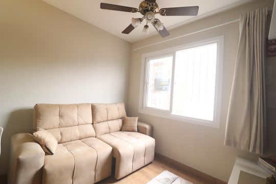 Sala de apartamento à venda com 2 quartos, 67m² em Vila Nova, Novo Hamburgo