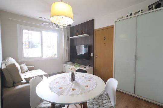 Sala de apartamento à venda com 2 quartos, 67m² em Vila Nova, Novo Hamburgo